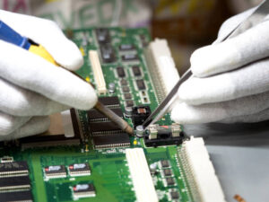 ランサムウェアで64GB分データ流出か　顧客情報がwebに【双信電機】