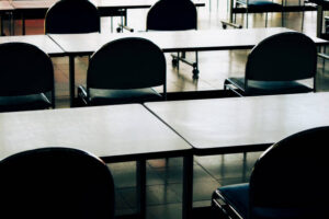 メール宛先ミスで260件の誤送信　個人名も含まれていた【府中けやきの森学園】