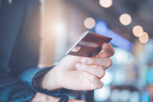 法人向けカード「UPSIDER」で情報流出　利用情報が102社間で閲覧できる状態に